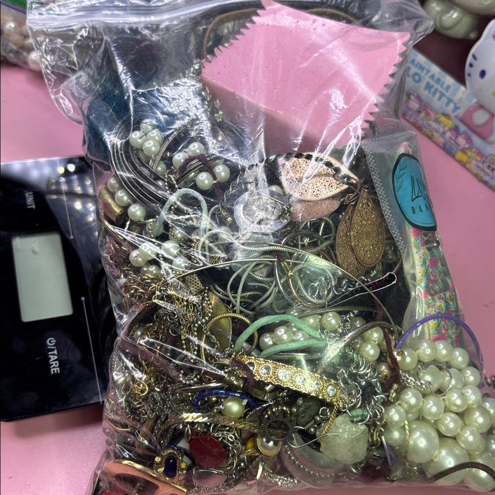 5 lb CRAFT LOT BROKEN PIECES - Picture 2 of 5